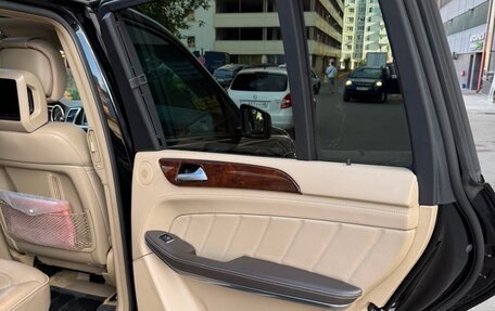 Mercedes-Benz GL-Класс, 2013 год, 3 500 000 рублей, 5 фотография
