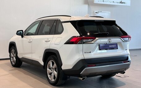 Toyota RAV4, 2021 год, 3 499 000 рублей, 7 фотография