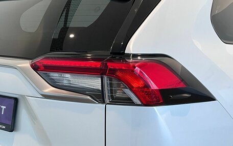 Toyota RAV4, 2021 год, 3 499 000 рублей, 17 фотография