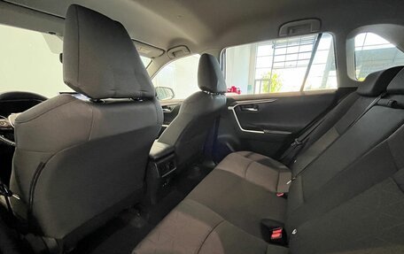 Toyota RAV4, 2021 год, 3 499 000 рублей, 30 фотография