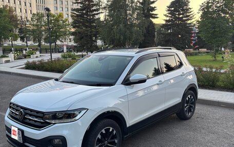 Volkswagen T-Cross I, 2020 год, 1 800 000 рублей, 7 фотография