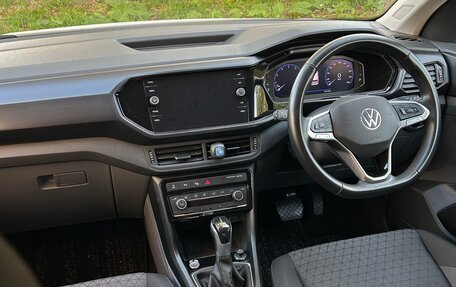 Volkswagen T-Cross I, 2020 год, 1 800 000 рублей, 10 фотография