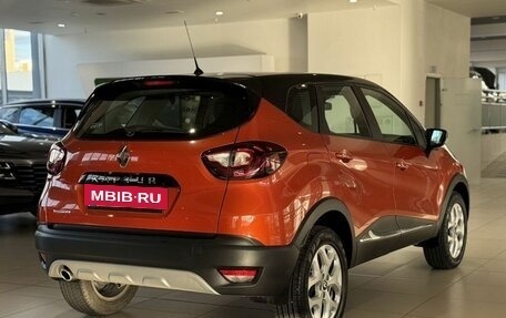 Renault Kaptur I рестайлинг, 2016 год, 1 399 000 рублей, 4 фотография