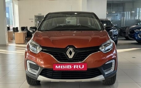 Renault Kaptur I рестайлинг, 2016 год, 1 399 000 рублей, 2 фотография