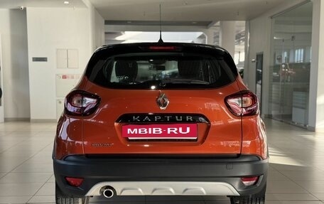 Renault Kaptur I рестайлинг, 2016 год, 1 399 000 рублей, 5 фотография