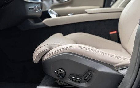 Volvo XC90 II рестайлинг, 2026 год, 9 890 000 рублей, 13 фотография