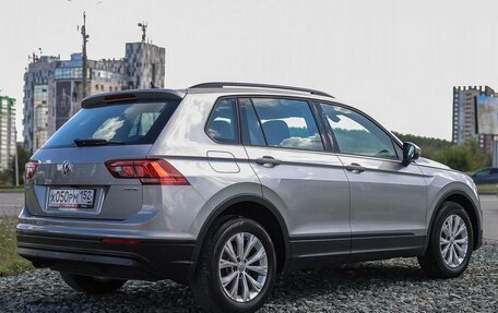 Volkswagen Tiguan II, 2020 год, 2 999 000 рублей, 5 фотография