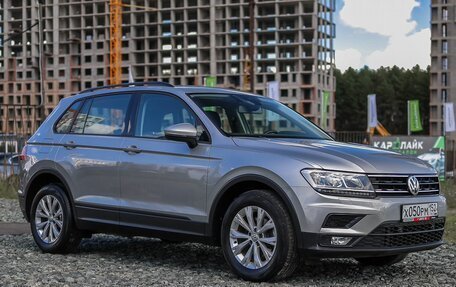 Volkswagen Tiguan II, 2020 год, 2 999 000 рублей, 4 фотография