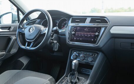 Volkswagen Tiguan II, 2020 год, 2 999 000 рублей, 10 фотография