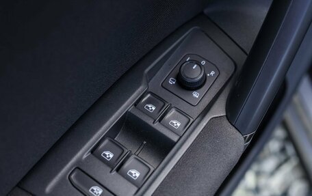 Volkswagen Tiguan II, 2020 год, 2 999 000 рублей, 14 фотография
