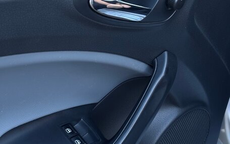 SEAT Ibiza IV рестайлинг 2, 2014 год, 1 120 000 рублей, 10 фотография