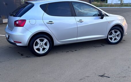 SEAT Ibiza IV рестайлинг 2, 2014 год, 1 120 000 рублей, 8 фотография