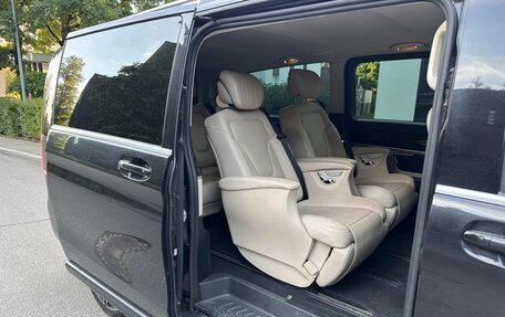 Mercedes-Benz V-Класс, 2019 год, 4 550 000 рублей, 10 фотография