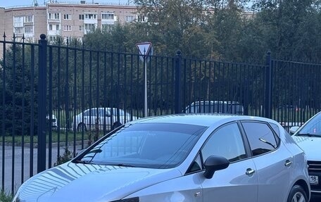SEAT Ibiza IV рестайлинг 2, 2014 год, 1 120 000 рублей, 18 фотография