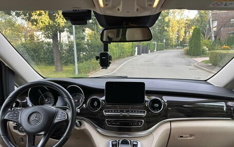 Mercedes-Benz V-Класс, 2019 год, 4 550 000 рублей, 14 фотография