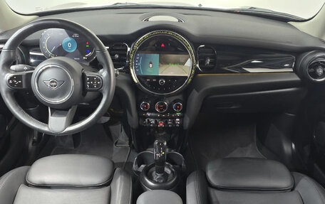 MINI Hatch, 2022 год, 1 700 000 рублей, 5 фотография