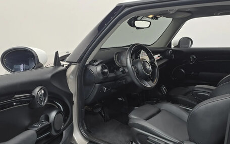 MINI Hatch, 2022 год, 1 700 000 рублей, 6 фотография