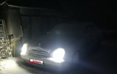 Mercedes-Benz E-Класс, 1997 год, 330 000 рублей, 8 фотография