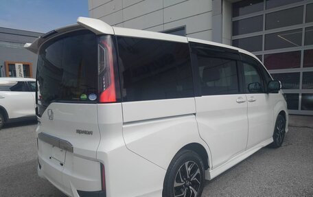 Honda Stepwgn IV, 2021 год, 3 200 000 рублей, 5 фотография