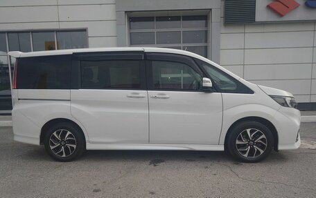 Honda Stepwgn IV, 2021 год, 3 200 000 рублей, 7 фотография