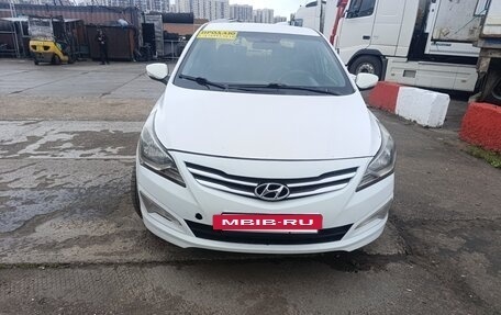 Hyundai Solaris II рестайлинг, 2014 год, 450 000 рублей, 3 фотография
