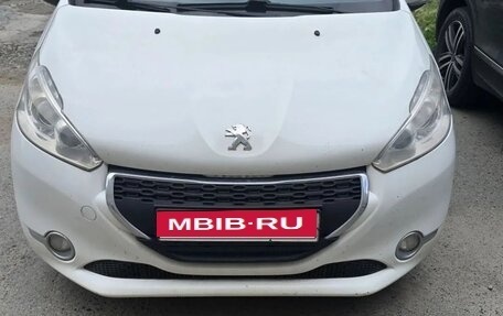 Peugeot 208 II, 2013 год, 500 000 рублей, 2 фотография