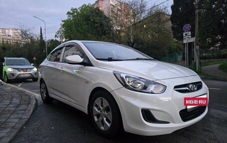 Hyundai Solaris II рестайлинг, 2013 год, 600 000 рублей, 2 фотография