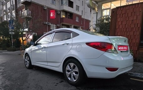 Hyundai Solaris II рестайлинг, 2013 год, 600 000 рублей, 4 фотография