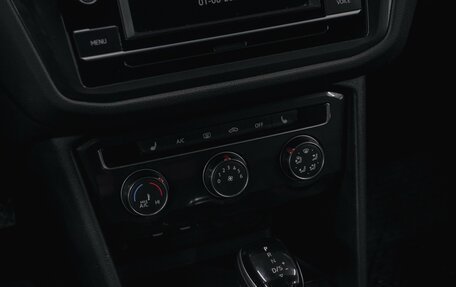 Volkswagen Tiguan II, 2022 год, 2 290 000 рублей, 9 фотография