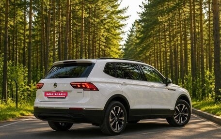 Volkswagen Tiguan II, 2022 год, 2 290 000 рублей, 6 фотография