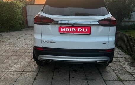 Geely Atlas, 2024 год, 2 300 000 рублей, 4 фотография