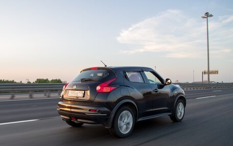 Nissan Juke II, 2014 год, 899 999 рублей, 2 фотография
