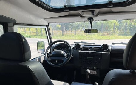 Land Rover Defender I, 2009 год, 1 800 000 рублей, 7 фотография