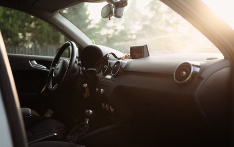 Audi A1, 2012 год, 1 090 000 рублей, 12 фотография