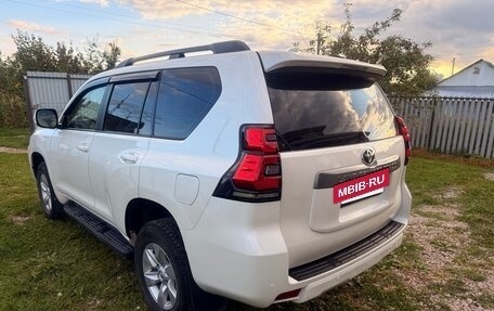 Toyota Land Cruiser Prado 150 рестайлинг 2, 2021 год, 6 100 000 рублей, 6 фотография