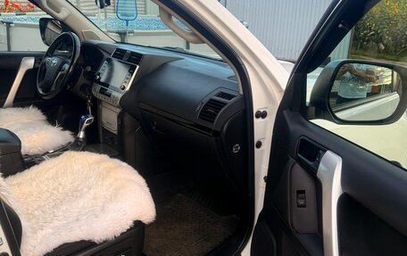 Toyota Land Cruiser Prado 150 рестайлинг 2, 2021 год, 6 100 000 рублей, 16 фотография