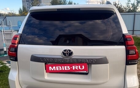 Toyota Land Cruiser Prado 150 рестайлинг 2, 2021 год, 6 100 000 рублей, 4 фотография