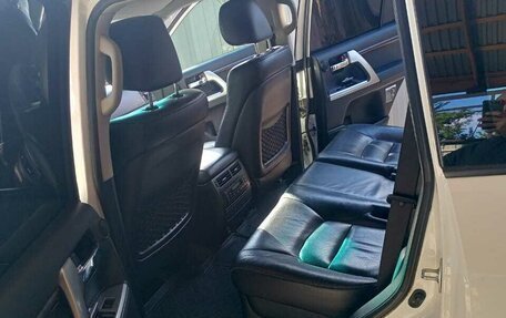 Toyota Land Cruiser 200, 2012 год, 3 600 000 рублей, 12 фотография