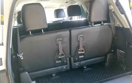 Toyota Land Cruiser 200, 2012 год, 3 600 000 рублей, 13 фотография