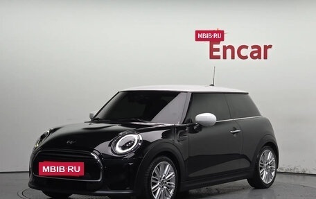 MINI Hatch, 2023 год, 1 900 000 рублей, 2 фотография