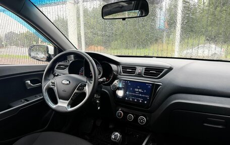 KIA Rio III рестайлинг, 2015 год, 859 000 рублей, 9 фотография