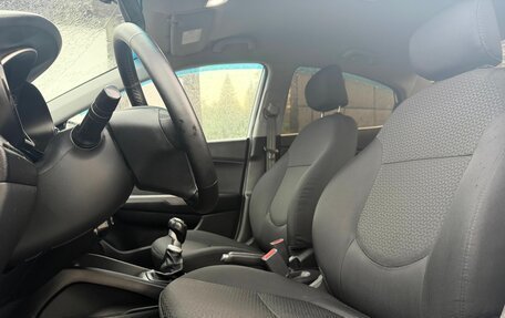 KIA Rio III рестайлинг, 2015 год, 859 000 рублей, 17 фотография