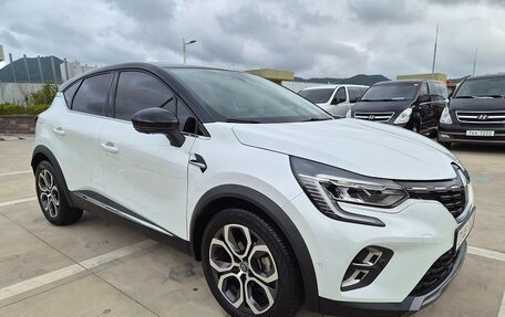 Renault Captur II, 2021 год, 1 390 000 рублей, 3 фотография