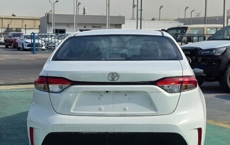 Toyota Corolla, 2023 год, 2 100 000 рублей, 4 фотография