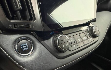 Toyota RAV4, 2019 год, 2 697 000 рублей, 19 фотография