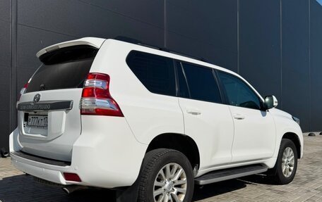 Toyota Land Cruiser Prado 150 рестайлинг 2, 2014 год, 3 150 000 рублей, 6 фотография