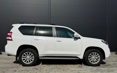 Toyota Land Cruiser Prado 150 рестайлинг 2, 2014 год, 3 150 000 рублей, 3 фотография