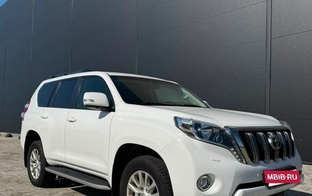 Toyota Land Cruiser Prado 150 рестайлинг 2, 2014 год, 3 150 000 рублей, 5 фотография