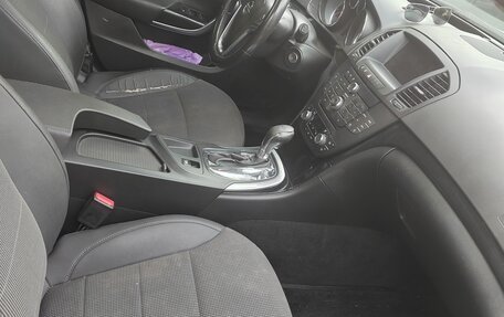 Opel Insignia II рестайлинг, 2010 год, 890 000 рублей, 9 фотография