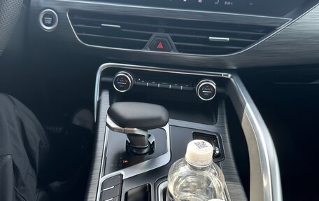 Geely Tugella FY11, 2023 год, 3 100 000 рублей, 14 фотография